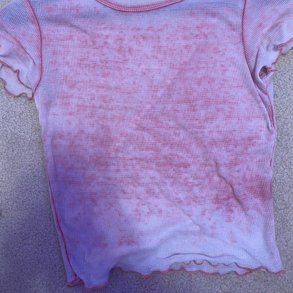 pink crop top